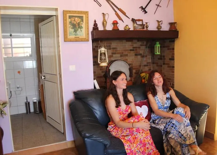 Orange - House Of The Mills Holiday home *